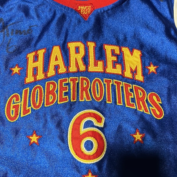 Harlem Globetrotter signed jersey - Picture 8 of 10